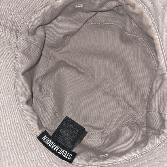 Steve Madden Wool Blend Gray White Tan Plaid Brushed Bucket Hat NWT one size - Picture 3 of 6